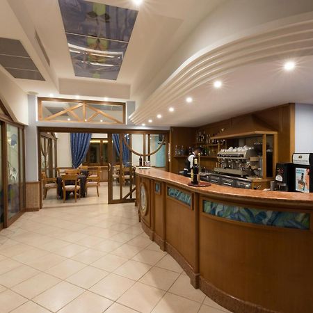 Hotel Calabrisella Calabria Екстериор снимка